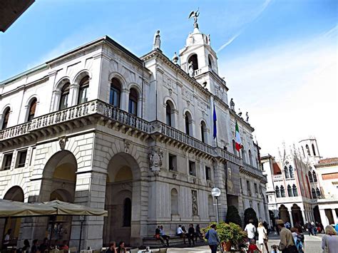 palazzo moroni padova